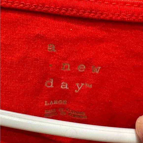 A new day Red Ruffled Sleeve crop top LARGE - Picture 3 of 3